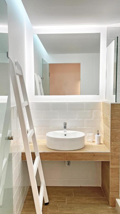 Apus Apartments Лефкада Екстериор снимка